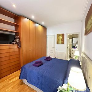 Kamer met een King Size Bed